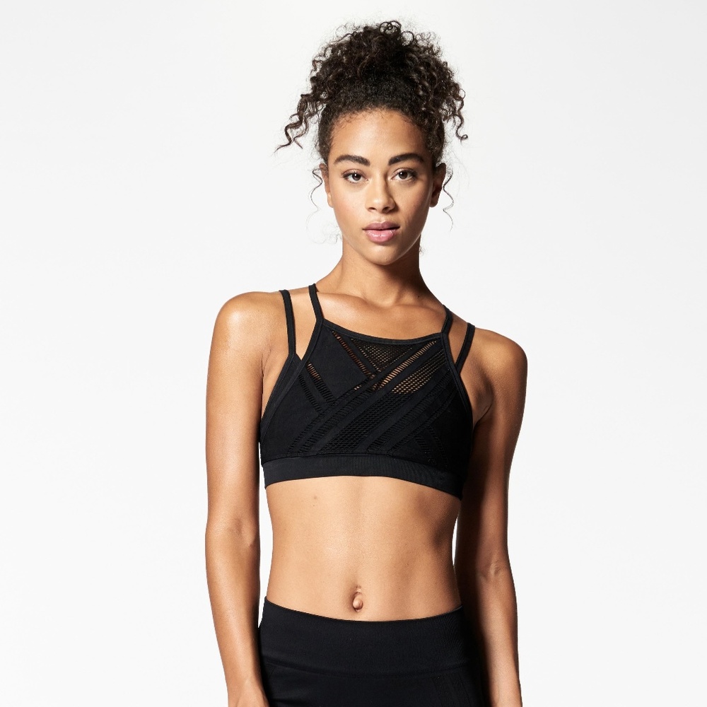 NUX Quintessential Bra Black